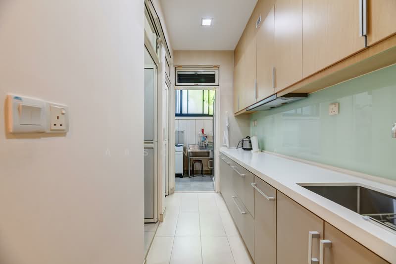 Luxus Hills | The Estate, Seletar Green Avenue, 5 Bedrooms, 3,818 sqft, Terraced House For Sale, by Aason Chua, 500070088 - Kitchen - PropertyGuru.com.sg
