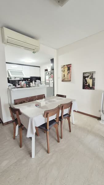 Hilltop Grove, 134C Hillview Avenue, 3 Bedrooms, 1,238 sqft, Condominium For Sale, by Cecilia Joanita, 500070113 - Dining Room - PropertyGuru.com.sg