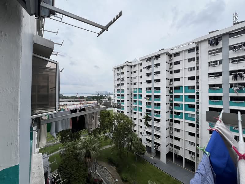 24 Marsiling Drive HDB Flat For Sale at S$ 398,000 | PropertyGuru Singapore - Exterior