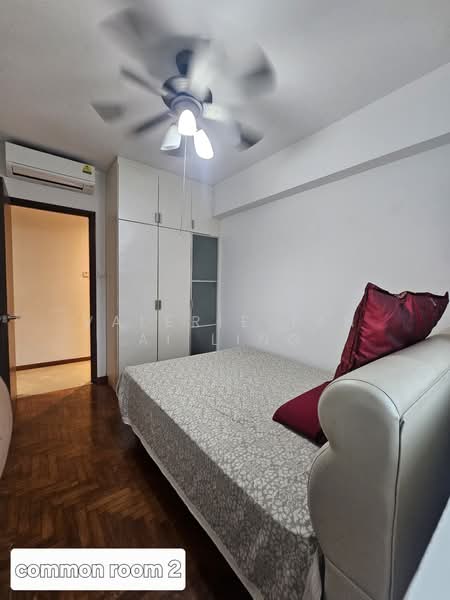 The Warren Apartment For Sale at S$ 1,455,000 | PropertyGuru Singapore - Bedroom