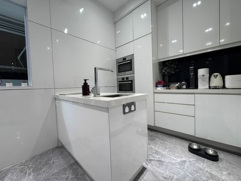 ⭐️⭐️LANDED7772@MIMOSA MOVE IN TERRACE Terraced House For Sale at S$ 4,500,000 | PropertyGuru Singapore - Kitchen