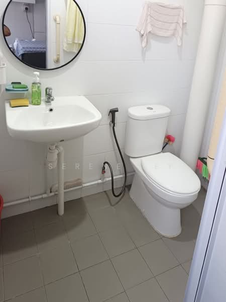 663 Yishun Avenue 4, 663 Yishun Avenue 4, 3 Bedrooms, 893 sqft, HDB Flat For Rent, by Serene Tey, 500070152 - Bathroom - PropertyGuru.com.sg