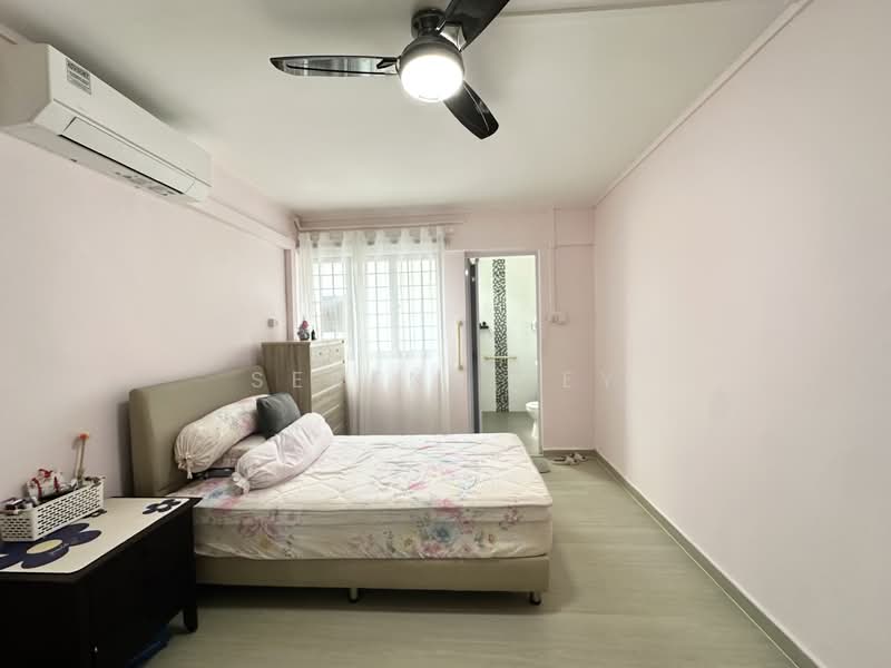 663 Yishun Avenue 4, 663 Yishun Avenue 4, 3 Bedrooms, 893 sqft, HDB Flat For Rent, by Serene Tey, 500070152 - Bedroom - PropertyGuru.com.sg