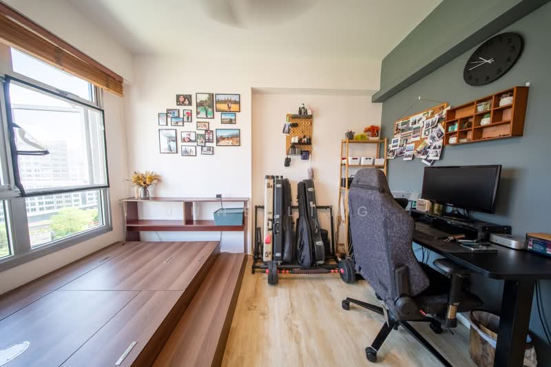 875B Tampines Street 86 HDB Flat For Sale at S$ 749,999 | PropertyGuru Singapore - Study