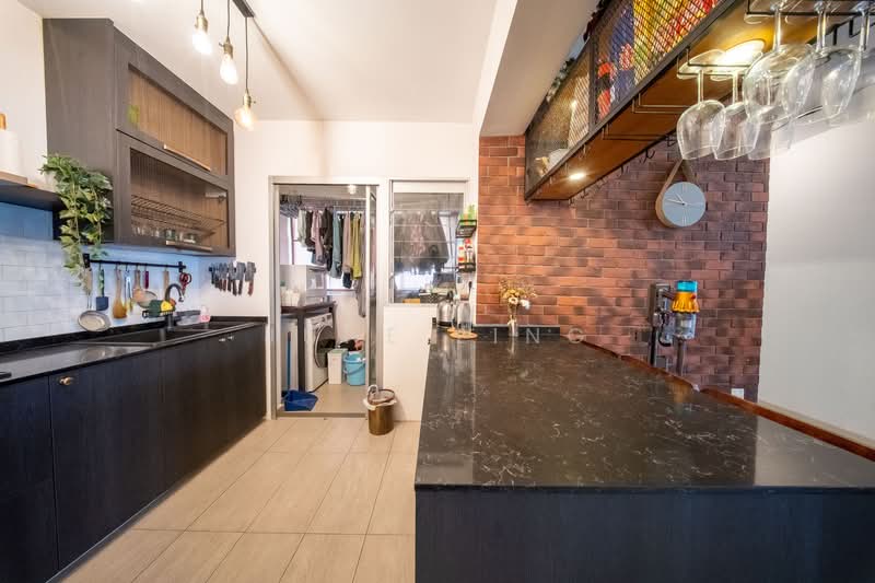 875B Tampines Street 86 HDB Flat For Sale at S$ 749,999 | PropertyGuru Singapore - Kitchen