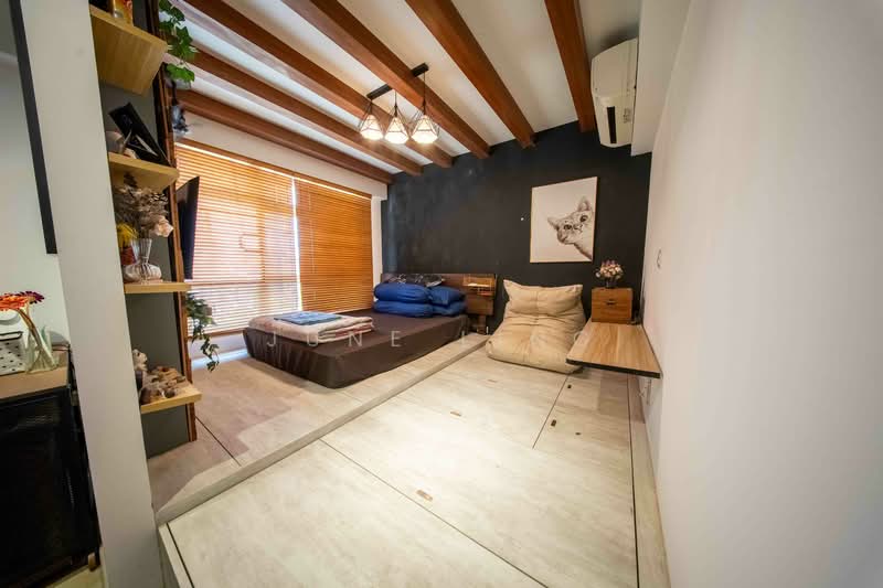 875B Tampines Street 86 HDB Flat For Sale at S$ 749,999 | PropertyGuru Singapore - Master Bedroom