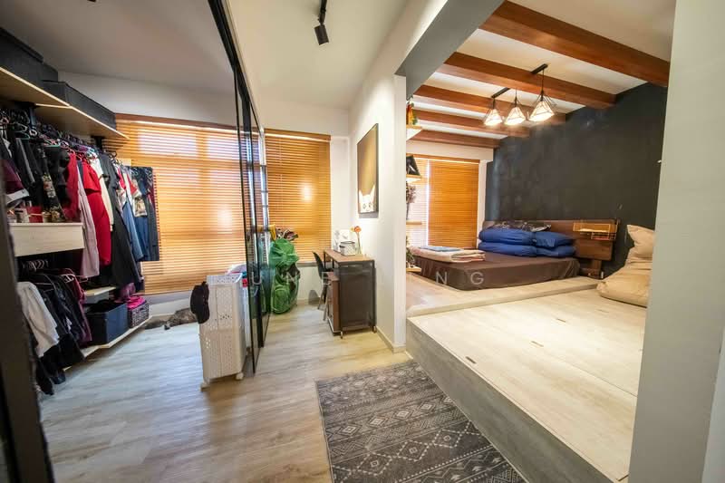 875B Tampines Street 86 HDB Flat For Sale at S$ 749,999 | PropertyGuru Singapore - Master Bedroom