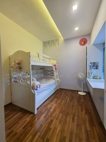 Botannia Condominium For Sale at S$ 2,360,000 | PropertyGuru Singapore - Bedroom 2