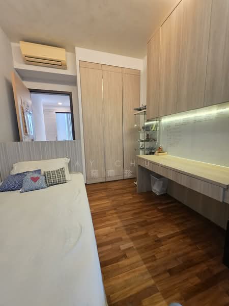 Botannia Condominium For Sale at S$ 2,360,000 | PropertyGuru Singapore - Bedroom 3