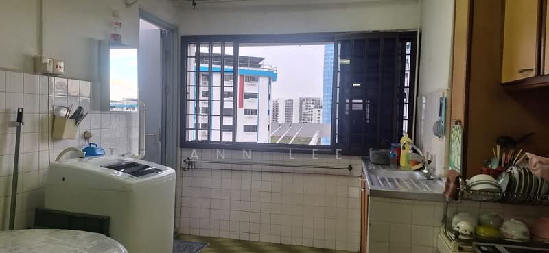 530 Bedok North Street 3 HDB Flat For Sale at S$ 480,000 | PropertyGuru Singapore - Kitchen