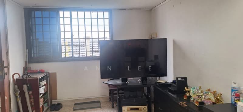 530 Bedok North Street 3 HDB Flat For Sale at S$ 480,000 | PropertyGuru Singapore - Living Room