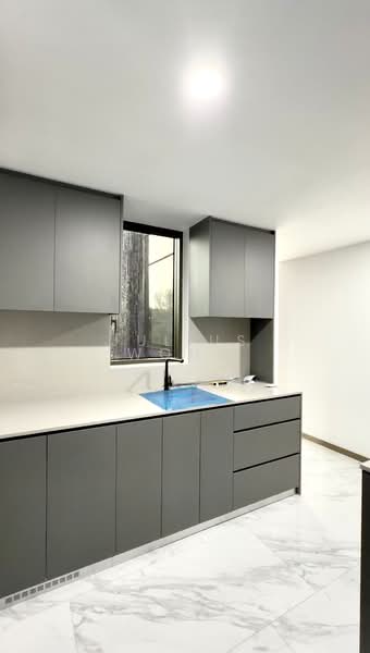 The Landmark, 173 Chin Swee Road, 2 Bedrooms, 764 sqft, Condominium For Rent, by Julius Wong, 500070230 - Kitchen - PropertyGuru.com.sg