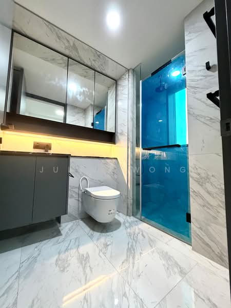 The Landmark, 173 Chin Swee Road, 2 Bedrooms, 764 sqft, Condominium For Rent, by Julius Wong, 500070230 - Bathroom - PropertyGuru.com.sg