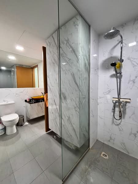 The Quartz Condominium For Sale at S$ 2,799,999 | PropertyGuru Singapore - Bathroom