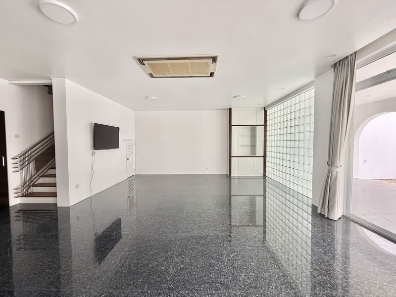 Elevated Freehold Semi-Detached in Sennett Vicinity Semi-Detached House For Sale at S$ 11,000,000 | PropertyGuru Singapore - Interior