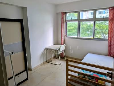 For Rent - 165B Yung Kuang Court