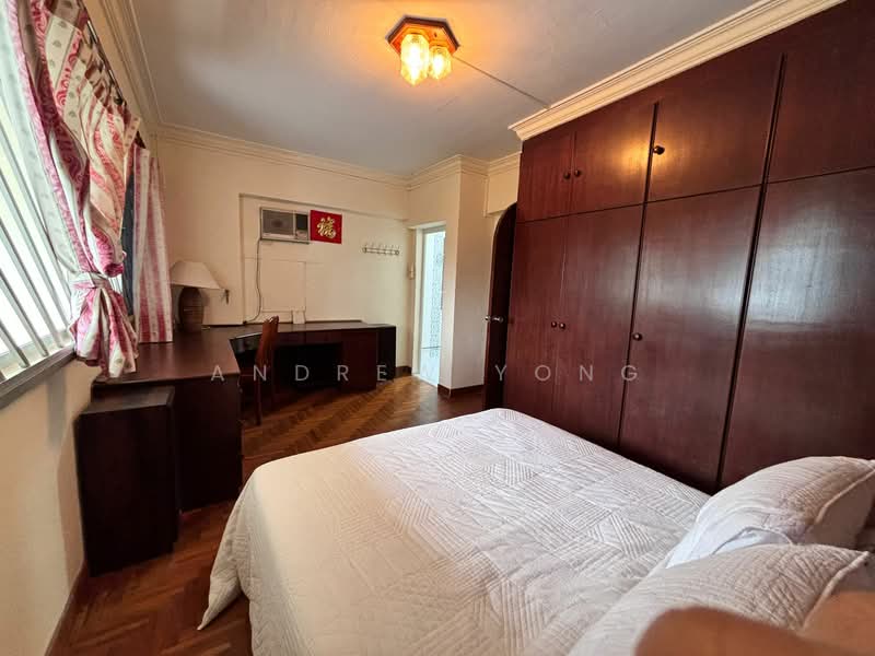 124 Tampines Street 11 HDB Flat For Sale at S$ 948,888 | PropertyGuru Singapore - Bedroom