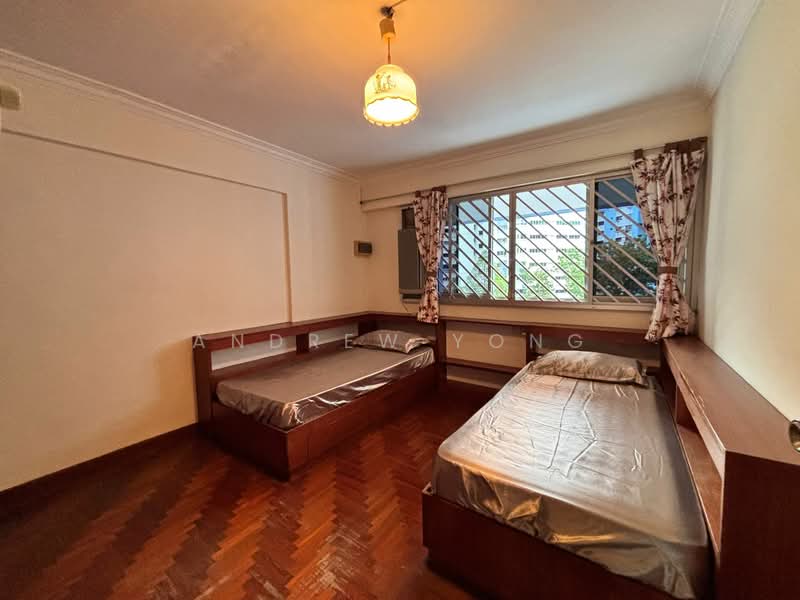 124 Tampines Street 11 HDB Flat For Sale at S$ 948,888 | PropertyGuru Singapore - Bedroom