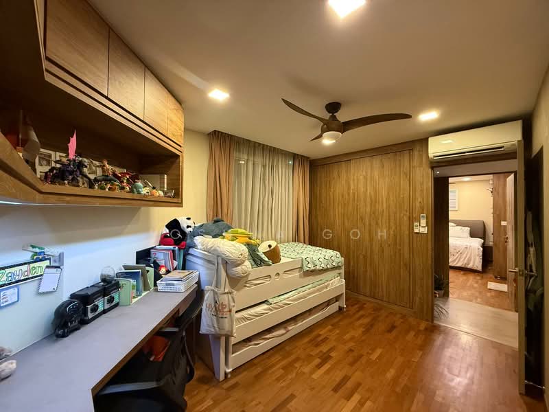 82B Lorong 4 Toa Payoh HDB Flat For Sale at S$ 1,038,000 | PropertyGuru Singapore - Bedroom