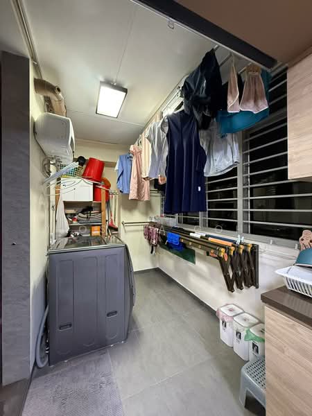 82B Lorong 4 Toa Payoh HDB Flat For Sale at S$ 1,038,000 | PropertyGuru Singapore - Interior