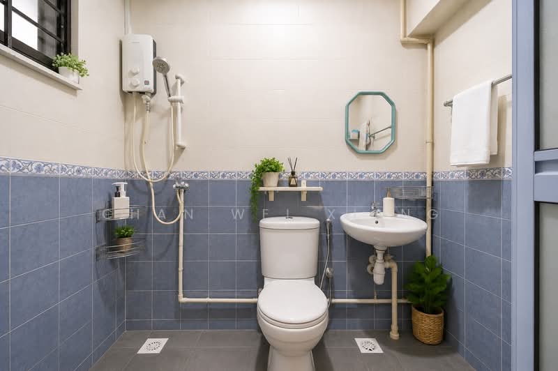649B Jurong West Street 61, 649B Jurong West Street 61, 3 Bedrooms, 968 sqft, HDB Flat For Sale, by Chan Wei Xiang, 500070302 - Bathroom - PropertyGuru.com.sg