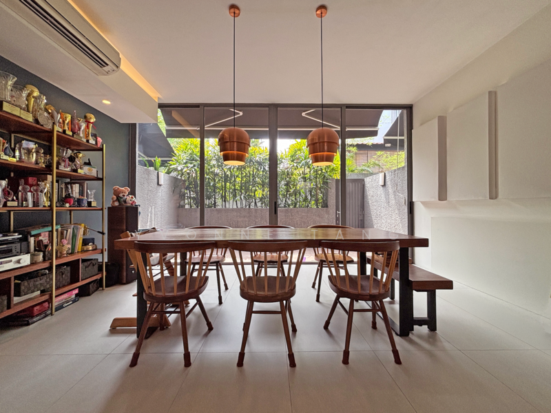 Watten Residences Terraced House For Sale at S$ 5,300,000 | PropertyGuru Singapore - Dining Room