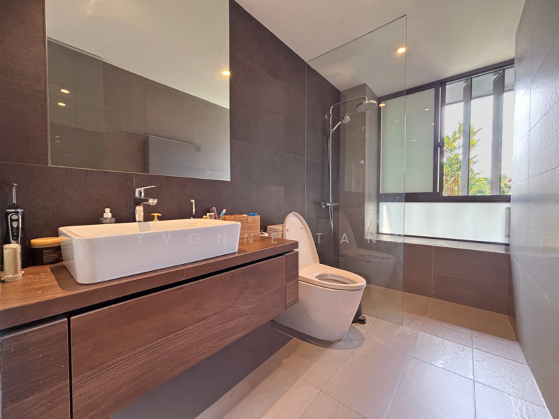 Watten Residences Terraced House For Sale at S$ 5,300,000 | PropertyGuru Singapore - Bathroom