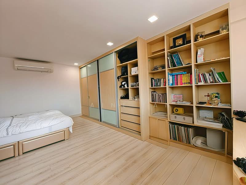 West Coast Detached House For Sale at S$ 4,688,888 | PropertyGuru Singapore - Bedroom