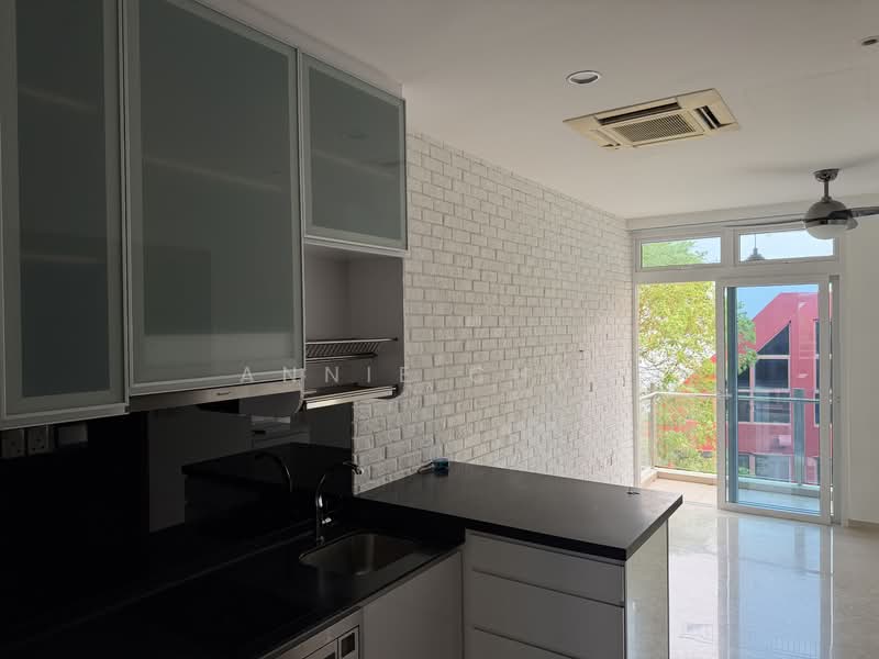 Suites @ Paya Lebar, 420 Upper Paya Lebar Road, Studio, 409 sqft, Condominium For Rent, by Annie Chua, 500070356 - Kitchen - PropertyGuru.com.sg