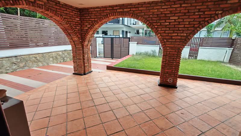 Serangoon Garden Estate, Brockhampton Drive, 3 Bedrooms, 2,500 sqft, Corner Terrace For Rent, by Benedict Ng, 500070370 - Exterior - PropertyGuru.com.sg