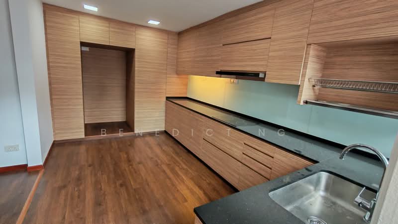 Serangoon Garden Estate, Brockhampton Drive, 3 Bedrooms, 2,500 sqft, Corner Terrace For Rent, by Benedict Ng, 500070370 - PropertyGuru.com.sg