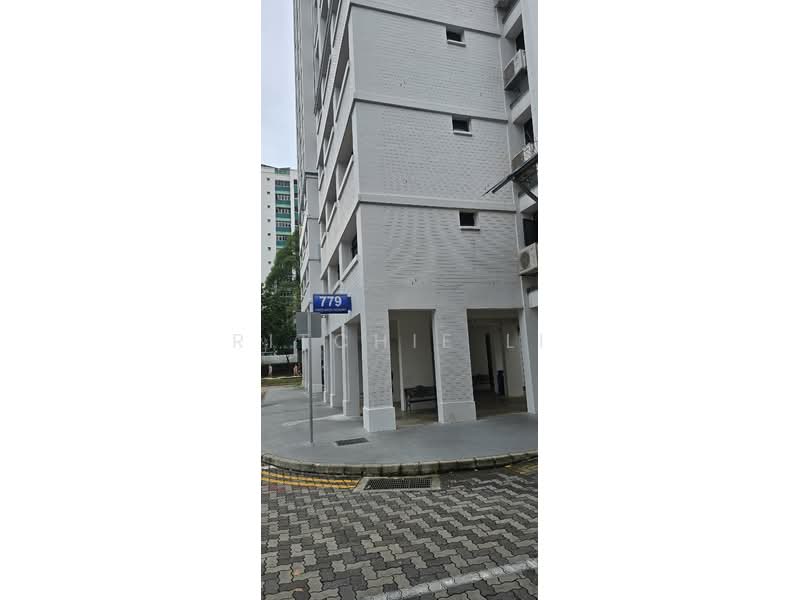 779 Woodlands Crescent HDB Flat For Sale at S$ 635,000 | PropertyGuru Singapore - Exterior