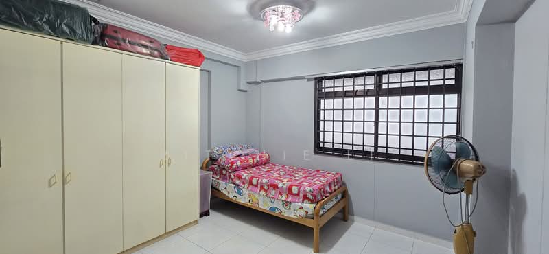779 Woodlands Crescent HDB Flat For Sale at S$ 635,000 | PropertyGuru Singapore - Bedroom