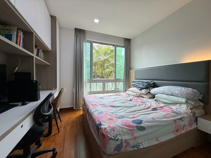 Park Green Condominium For Sale at S$ 1,388,000 | PropertyGuru Singapore - Master Bedroom