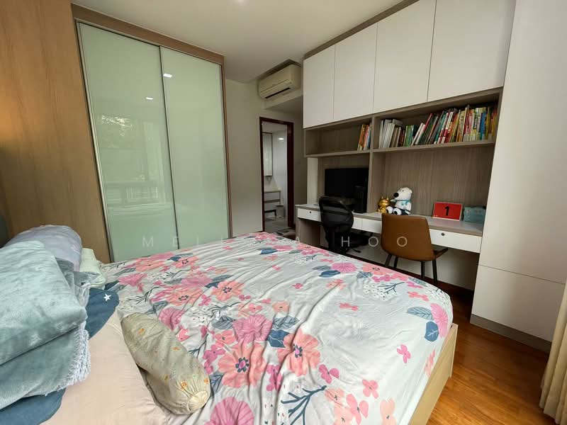 Park Green Condominium For Sale at S$ 1,388,000 | PropertyGuru Singapore - Master Bedroom