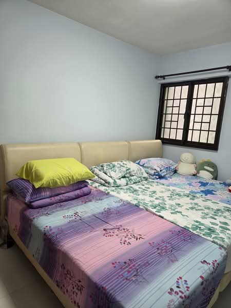 463 Jurong West Street 41, 463 Jurong West Street 41, 3 Bedrooms, 1,001 sqft, HDB Flat For Sale, by Cindy Leong, 500070396 - Bedroom 2 - PropertyGuru.com.sg