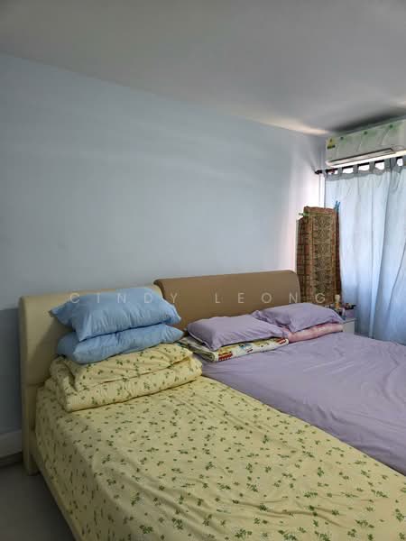 463 Jurong West Street 41, 463 Jurong West Street 41, 3 Bedrooms, 1,001 sqft, HDB Flat For Sale, by Cindy Leong, 500070396 - Master room - PropertyGuru.com.sg