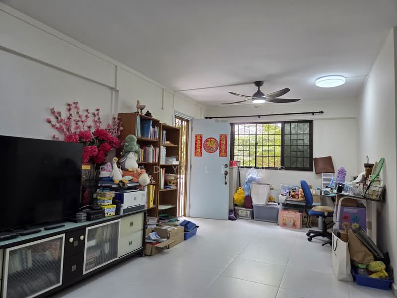 463 Jurong West Street 41, 463 Jurong West Street 41, 3 Bedrooms, 1,001 sqft, HDB Flat For Sale, by Cindy Leong, 500070396 - Living Room 2 - PropertyGuru.com.sg