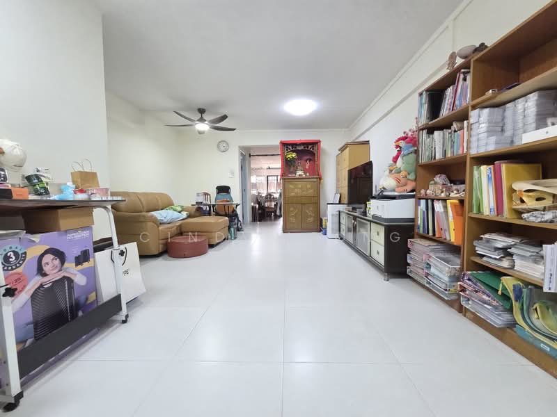 463 Jurong West Street 41, 463 Jurong West Street 41, 3 Bedrooms, 1,001 sqft, HDB Flat For Sale, by Cindy Leong, 500070396 - Living Room - PropertyGuru.com.sg