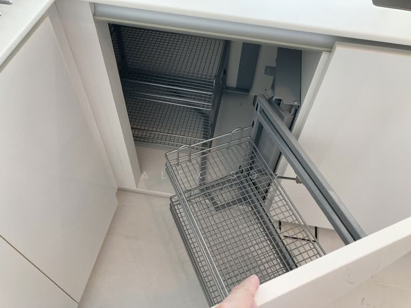 76 Shenton Apartment For Sale at S$ 1,250,000 | PropertyGuru Singapore - Kitchen