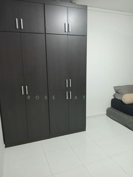 914 Jurong West Street 91 HDB Flat For Sale at S$ 500,000 | PropertyGuru Singapore - Bedroom