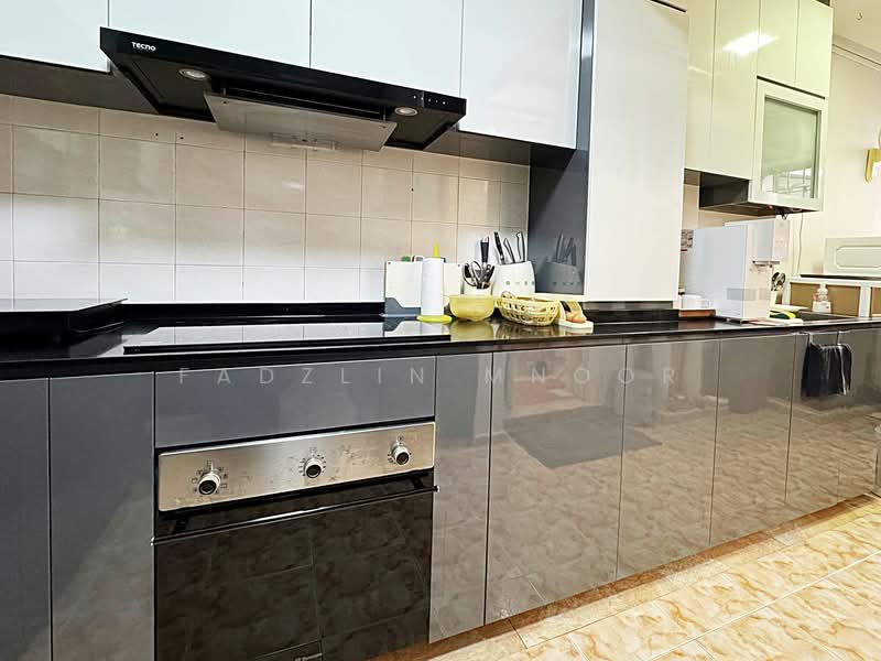 For Sale - 270 Toh Guan Road