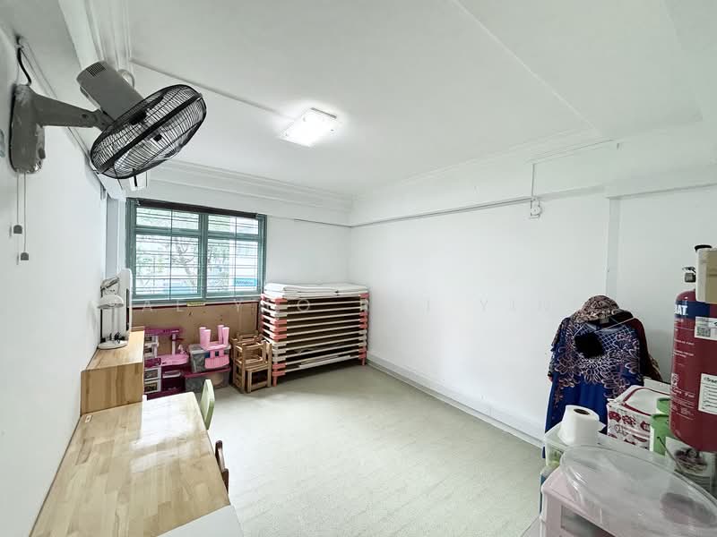246 Hougang Street 22, Blk 246 Hougang Street 22, 2,153 sqft, Shop / Shophouse For Sale, by Rae Yeo Rui Ying, 500070417 - Level 2 - CommercialGuru.com.sg