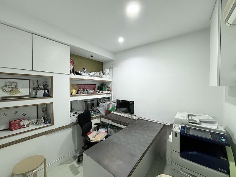 246 Hougang Street 22, Blk 246 Hougang Street 22, 2,153 sqft, Shop / Shophouse For Sale, by Rae Yeo Rui Ying, 500070417 - Level 1 - CommercialGuru.com.sg