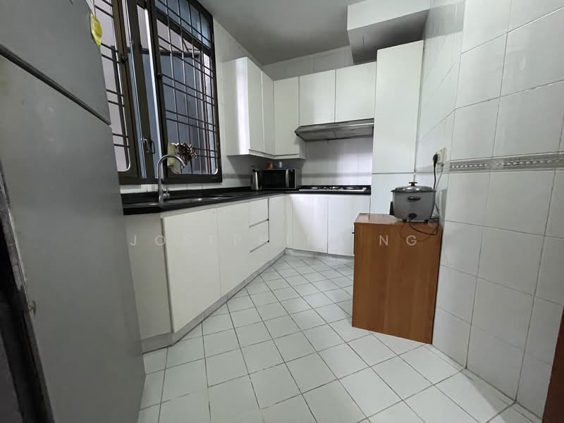 Parc Oasis, 53 Jurong East Avenue 1, Room Rental, 150 sqft, Condominium For Rent, by Josephine Ng, 500070425 - Kitchen - PropertyGuru.com.sg