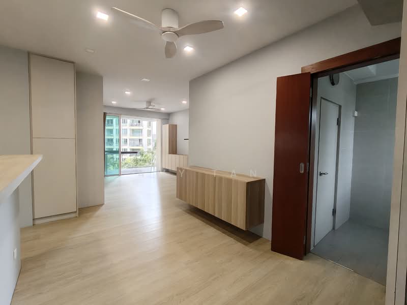 Ris Grandeur, 21 Elias Road, 2 Bedrooms, 1,109 sqft, Condominium For Rent, by Amy Tan, 500070427 - Living Room - PropertyGuru.com.sg