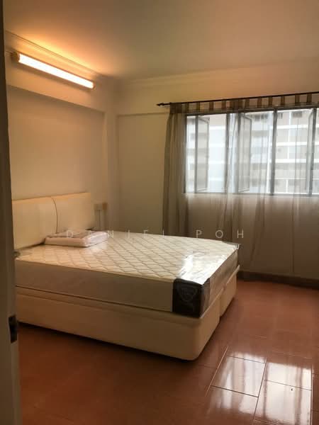 503 Ang Mo Kio Avenue 5 HDB Flat For Sale at S$ 550,000 | PropertyGuru Singapore - Bedroom