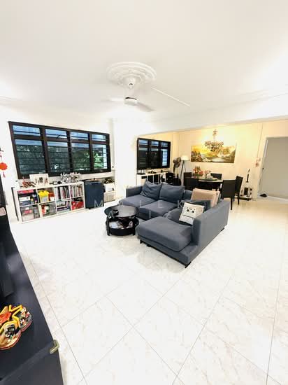 For Sale - 402 Admiralty Link