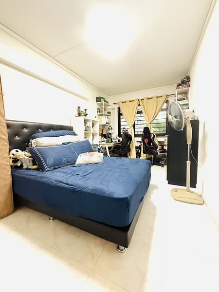 402 Admiralty Link HDB Flat For Sale at S$ 580,000 | PropertyGuru Singapore - Bedroom