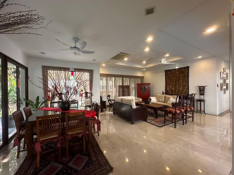 Pinewood Grove Detached House For Sale at S$ 5,488,888 | PropertyGuru Singapore - Living Room
